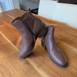 Cole Haan brown leather low heel bootie size 7.5
